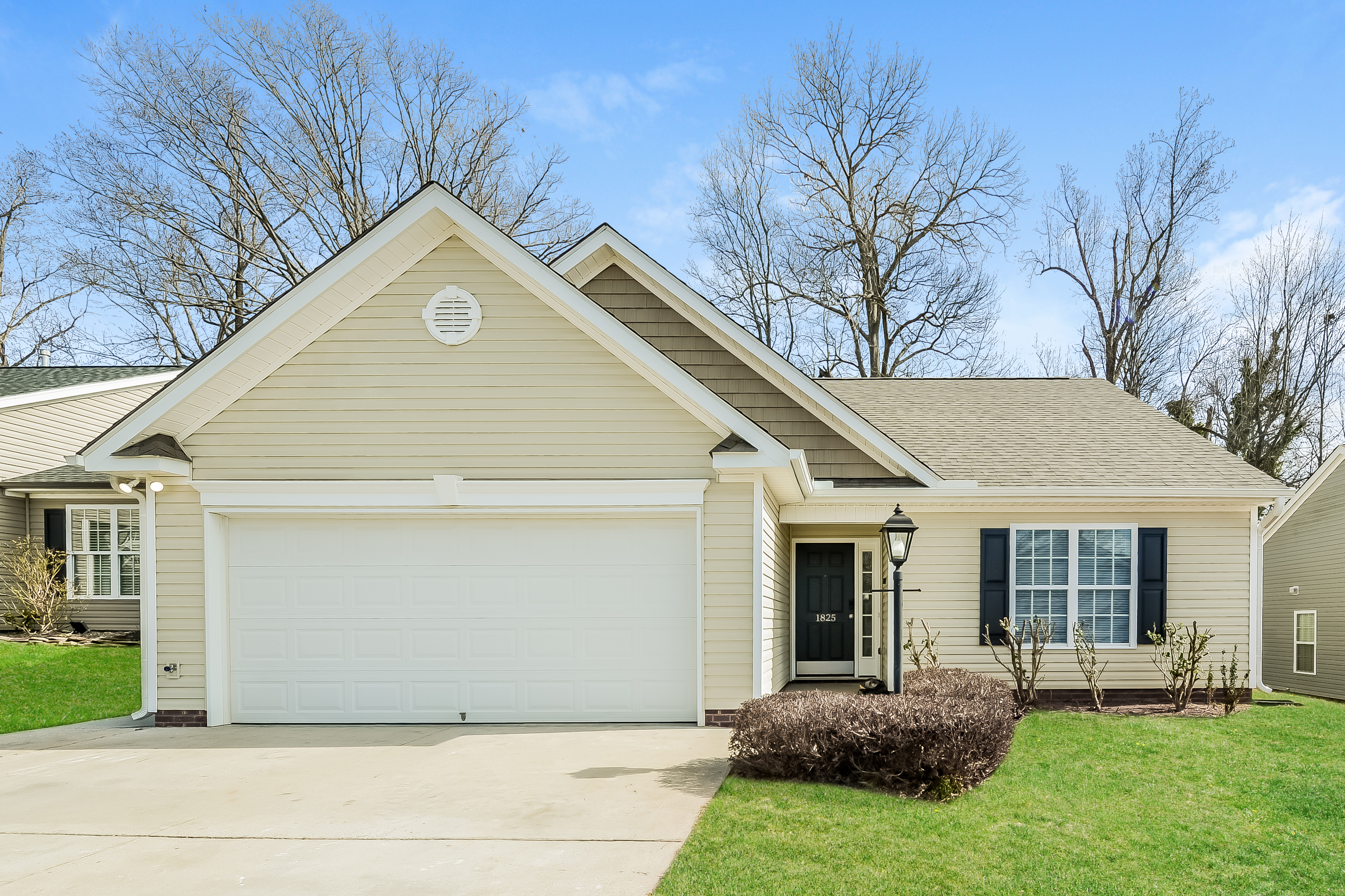 1825 Pope Hill Ct Kernersville, NC 27284